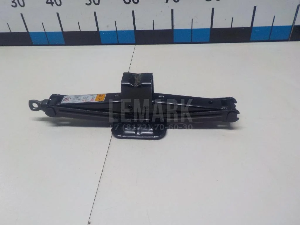Домкрат БАИК (BAIC) U5 Plus 2021- - изображение 1