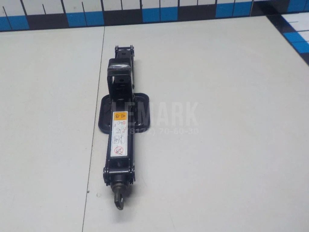 Домкрат БАИК (BAIC) U5 Plus 2021- - миниатюра 4