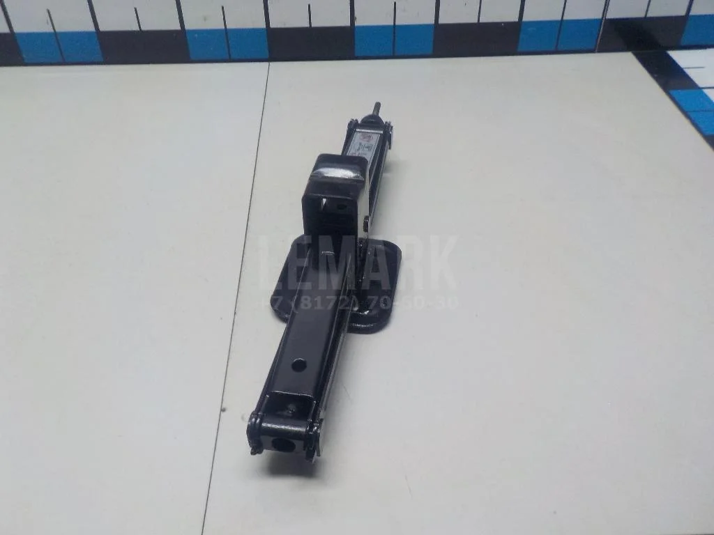 Домкрат БАИК (BAIC) U5 Plus 2021- - миниатюра 6