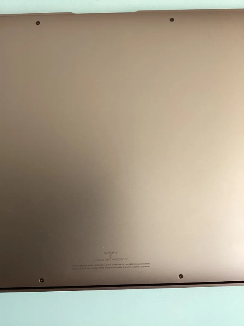 Ноутбук Apple MacBook Air (M1, 2020) 13.3" M1 8/256GB Gold (MGND3PA/A) - миниатюра 5
