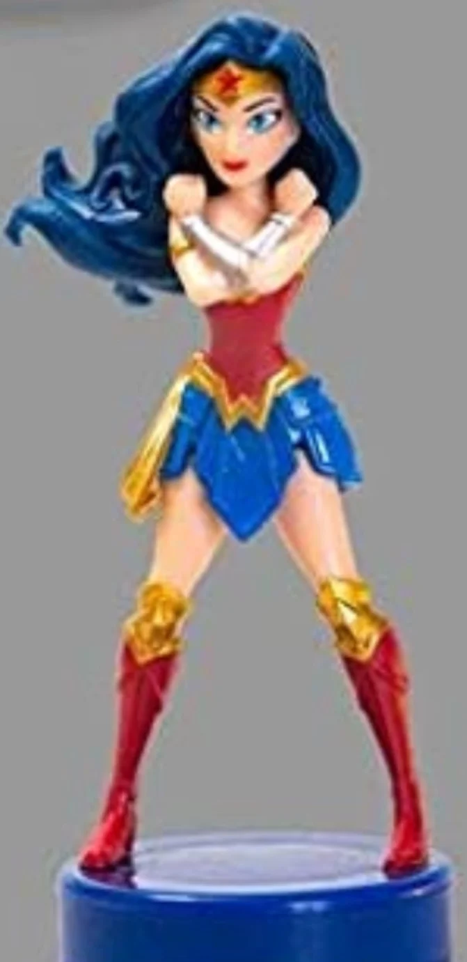 wonder фигурка - миниатюра 2