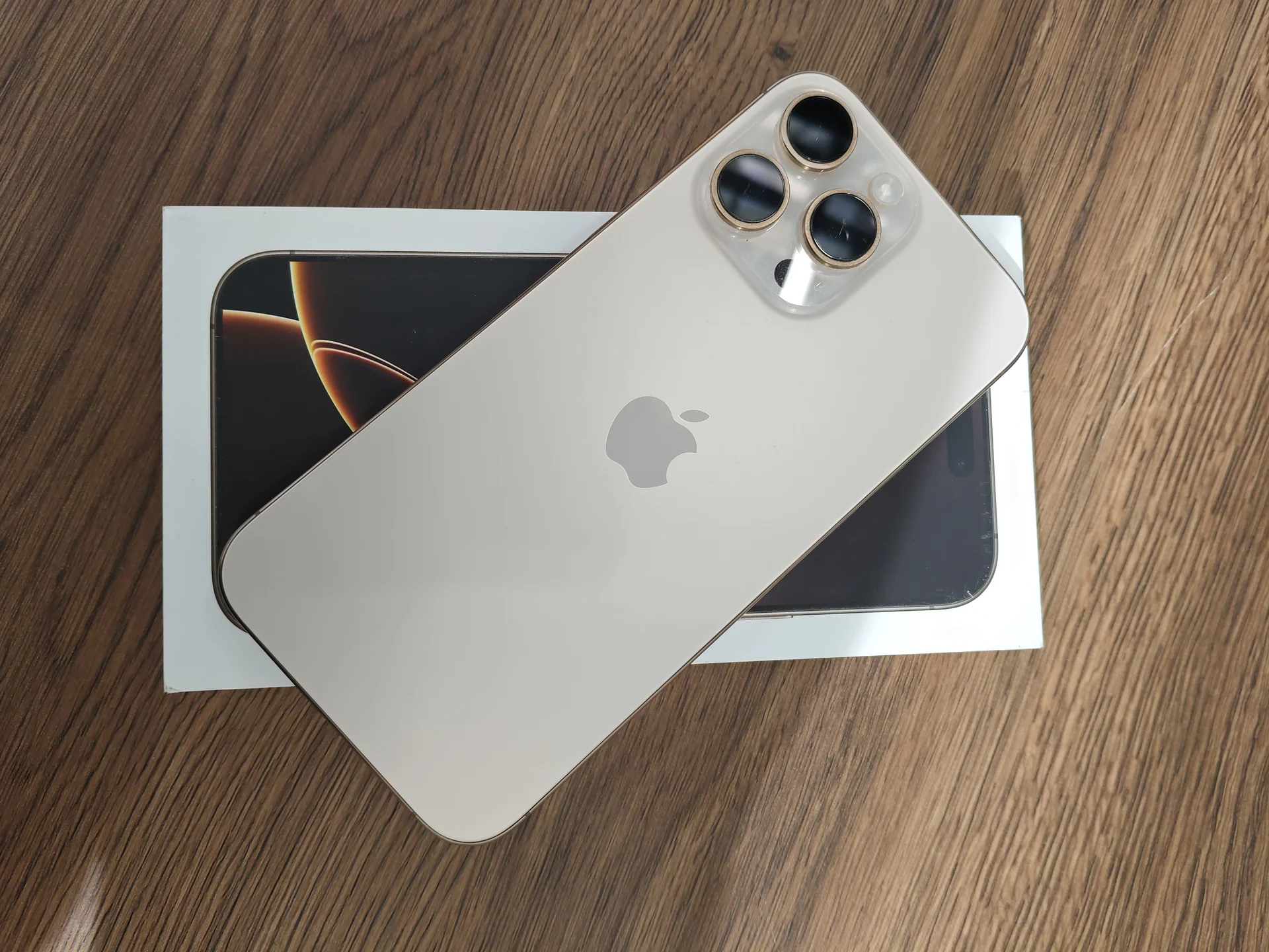 Iphone 16 pro max 256 - миниатюра 2