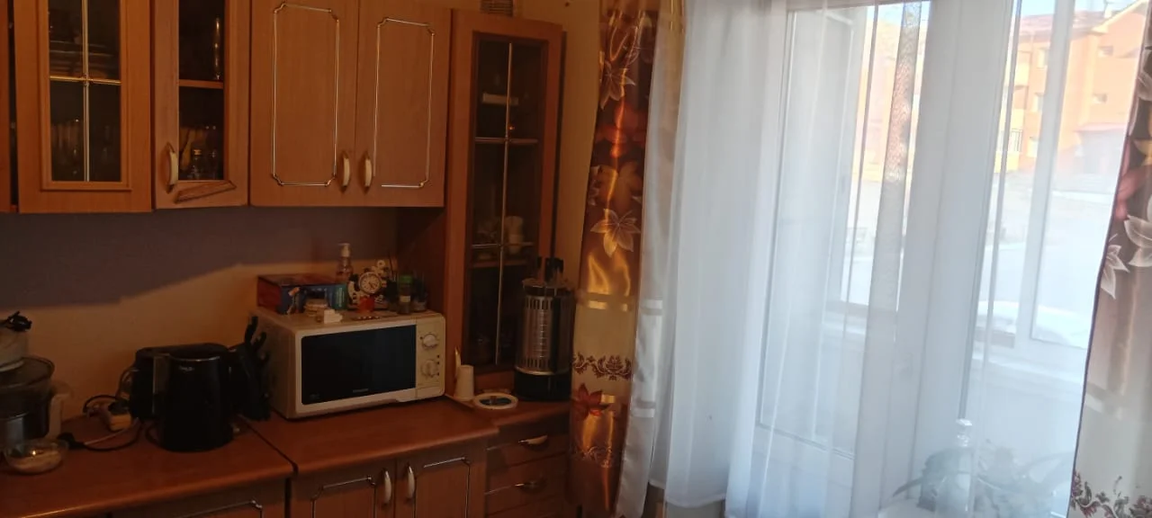 Продаю хорошую 3-ку в мкр. Энергетик - миниатюра 5