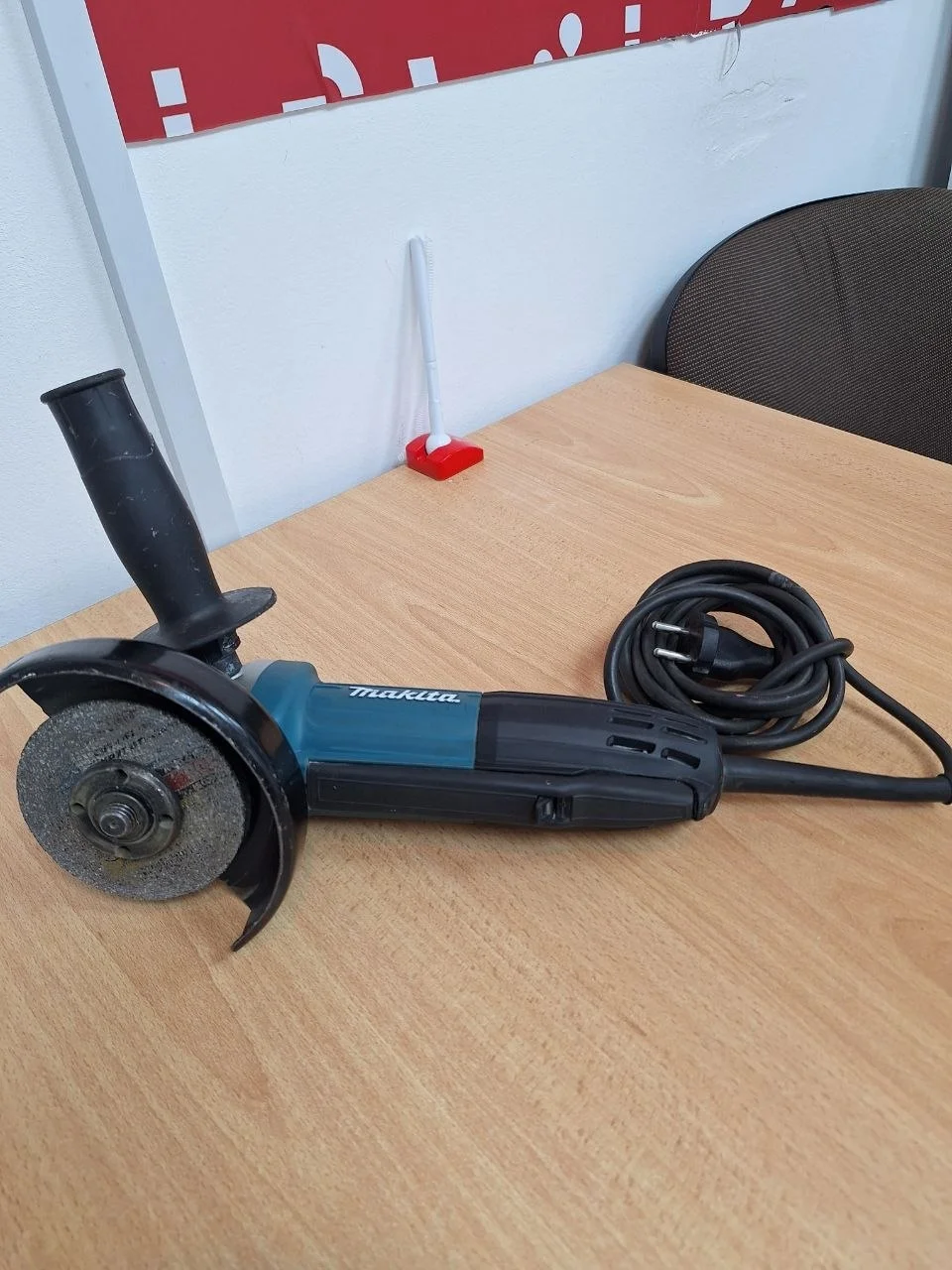 Угловая шлифмашина Makita GA5034 - миниатюра 3