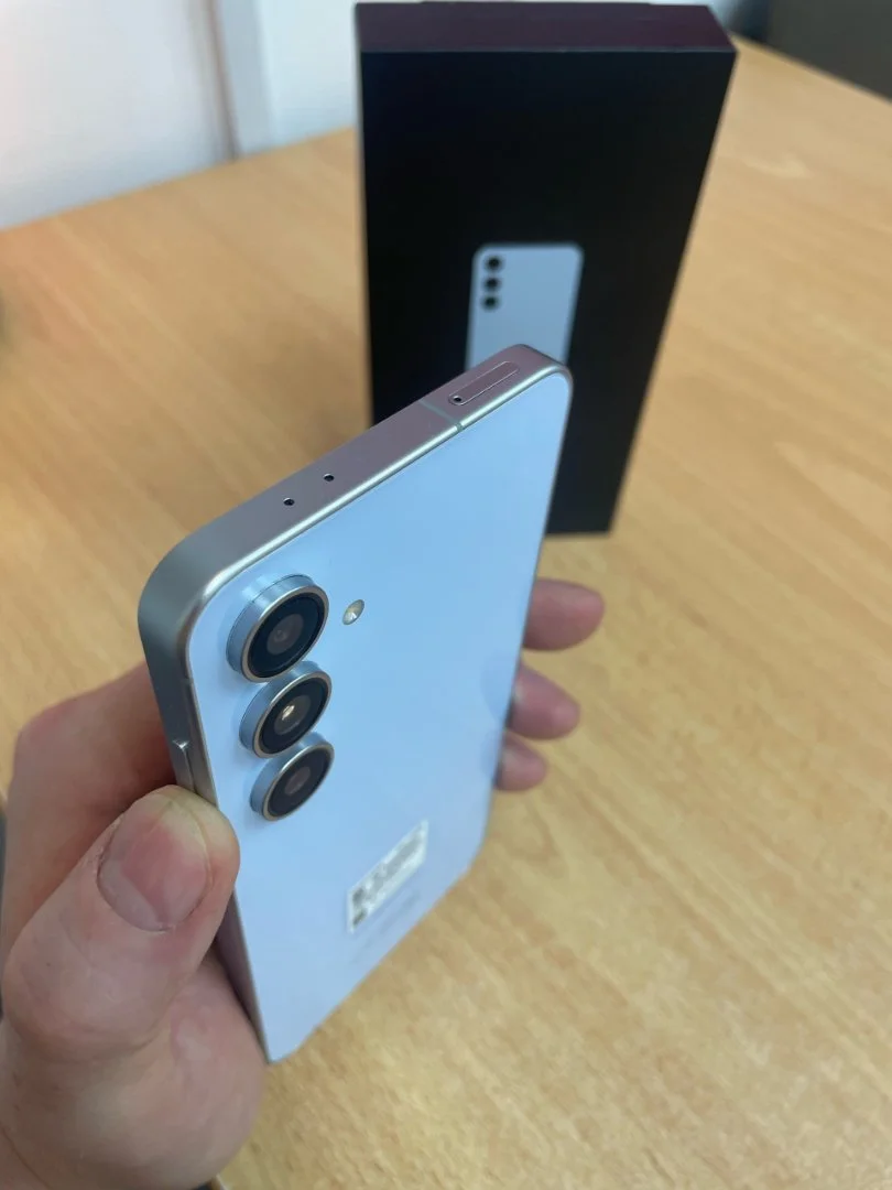 Смартфон Samsung Galaxy S24 FE 256 ГБ