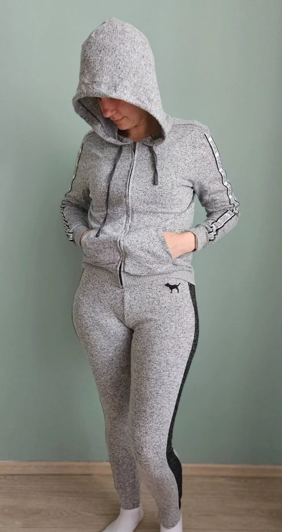 Спортивный костюм Victoria's Secret серый - изображение 1