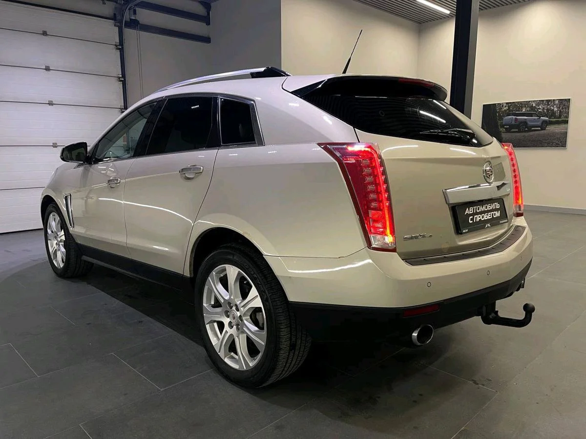 Cadillac SRX II Рестайлинг, 2013 - миниатюра 4