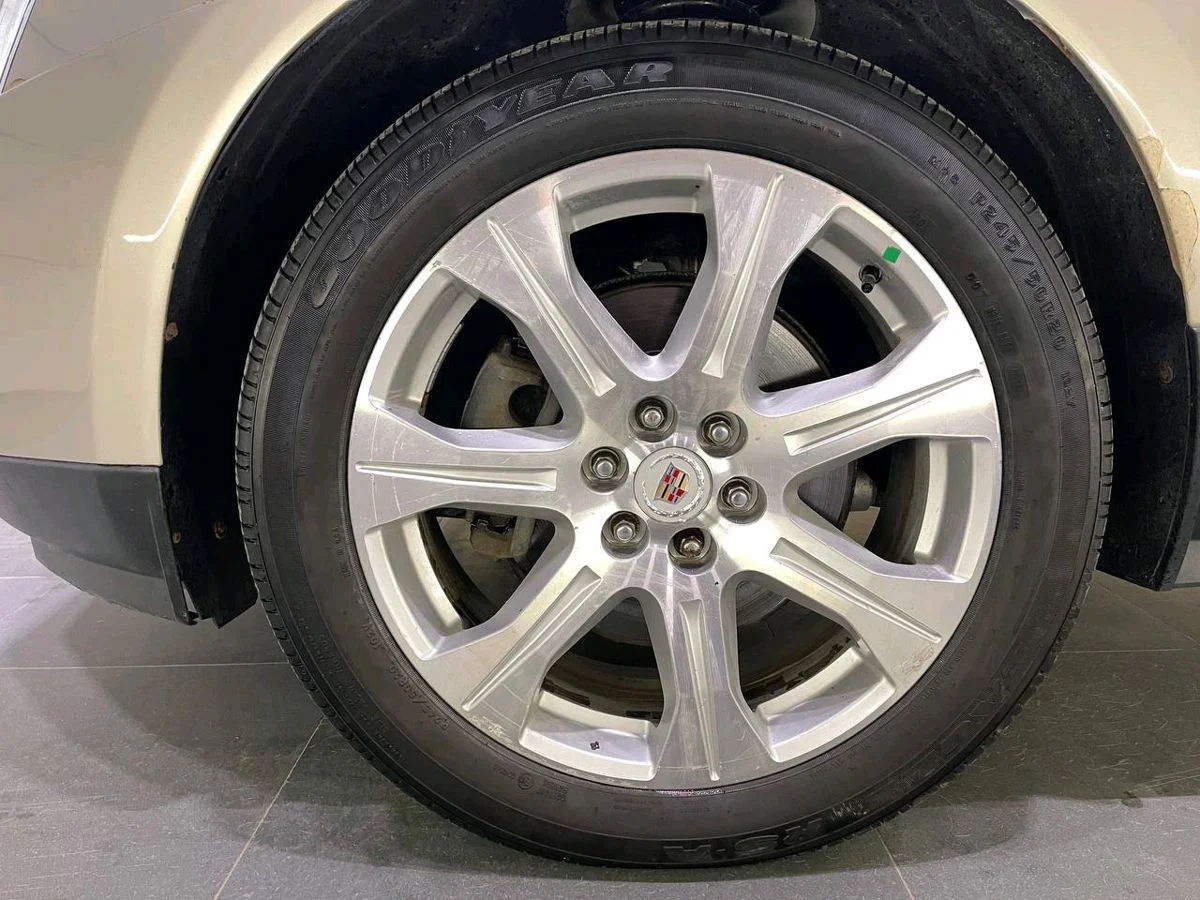 Cadillac SRX II Рестайлинг, 2013 - миниатюра 9