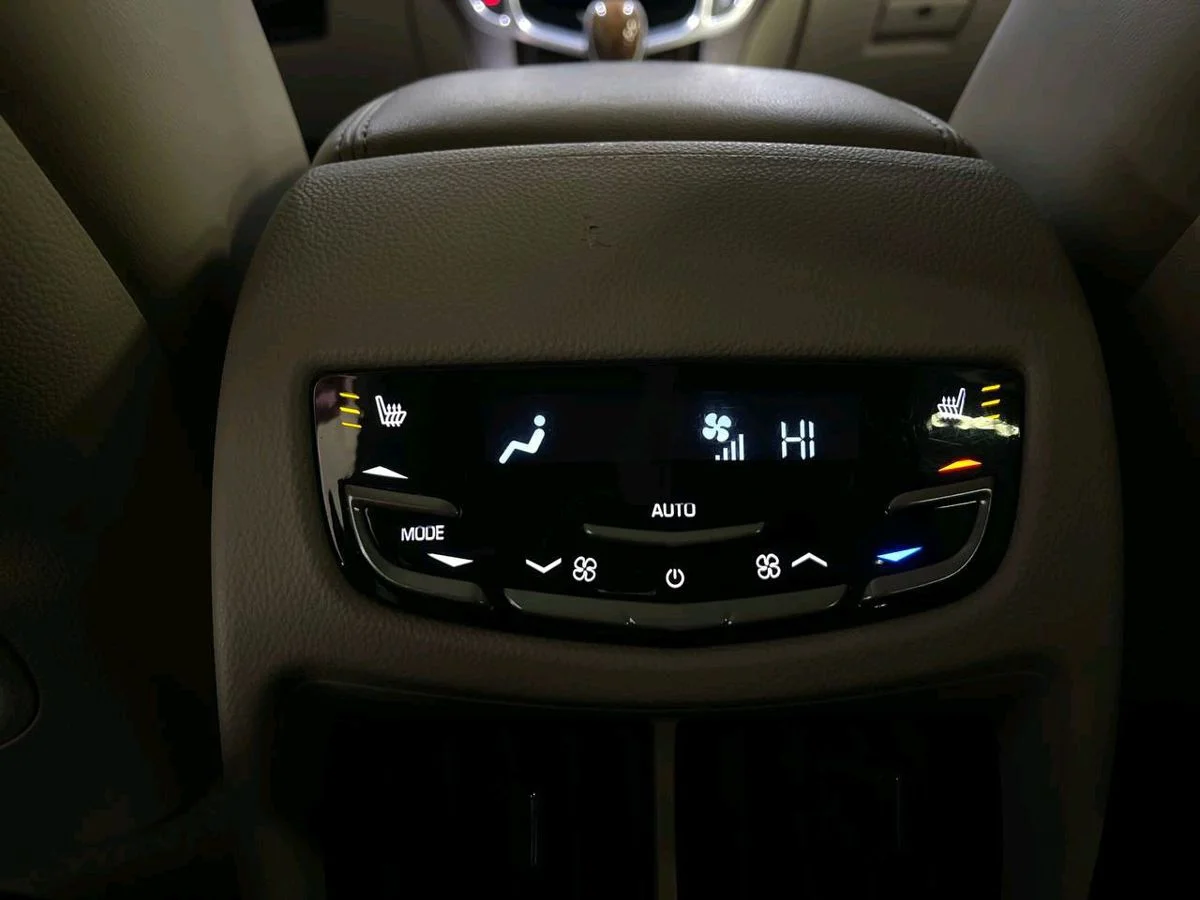 Cadillac SRX II Рестайлинг, 2013 - миниатюра 23