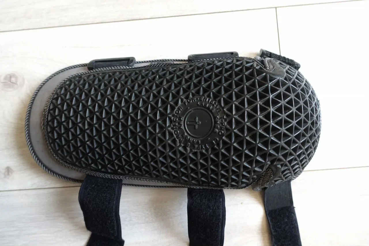 Мото наколенники Forcefield Strap on Knee - миниатюра 4