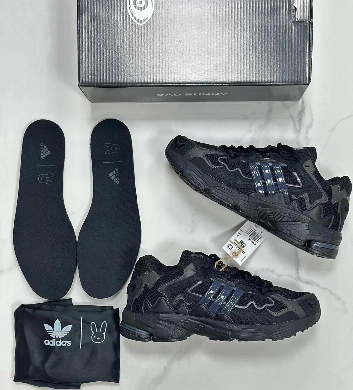 Adidas Response CL Bad Bunny Triple Black 8 пар - миниатюра 2