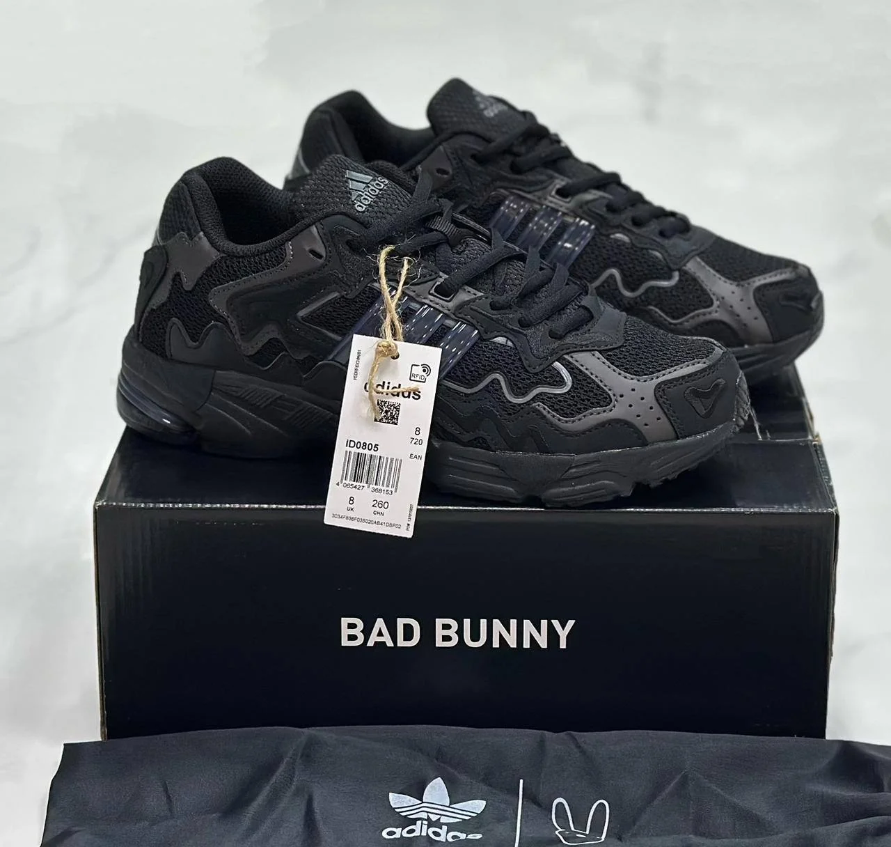 Adidas Response CL Bad Bunny Triple Black 8 пар - миниатюра 5
