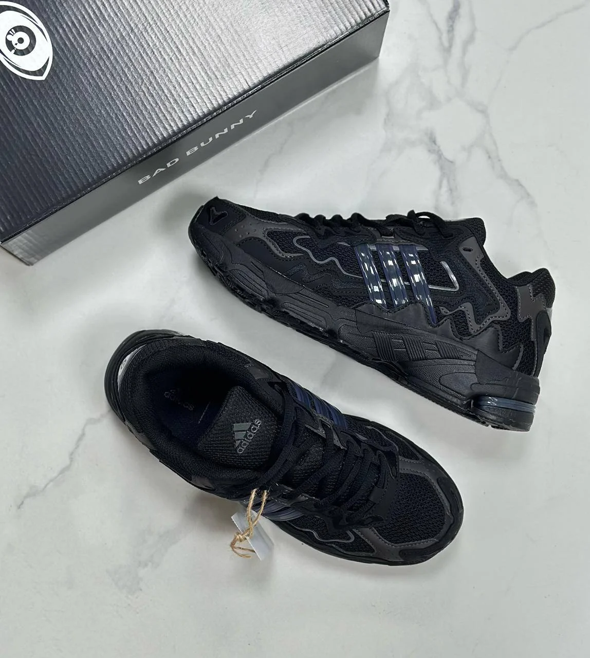 Adidas Response CL Bad Bunny Triple Black 8 пар - миниатюра 6