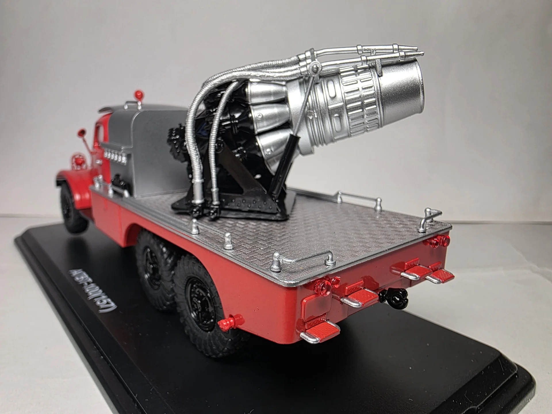 Автoмобиль газоводянoгo тушения АГВТ-100 SSМ1063 - миниатюра 3