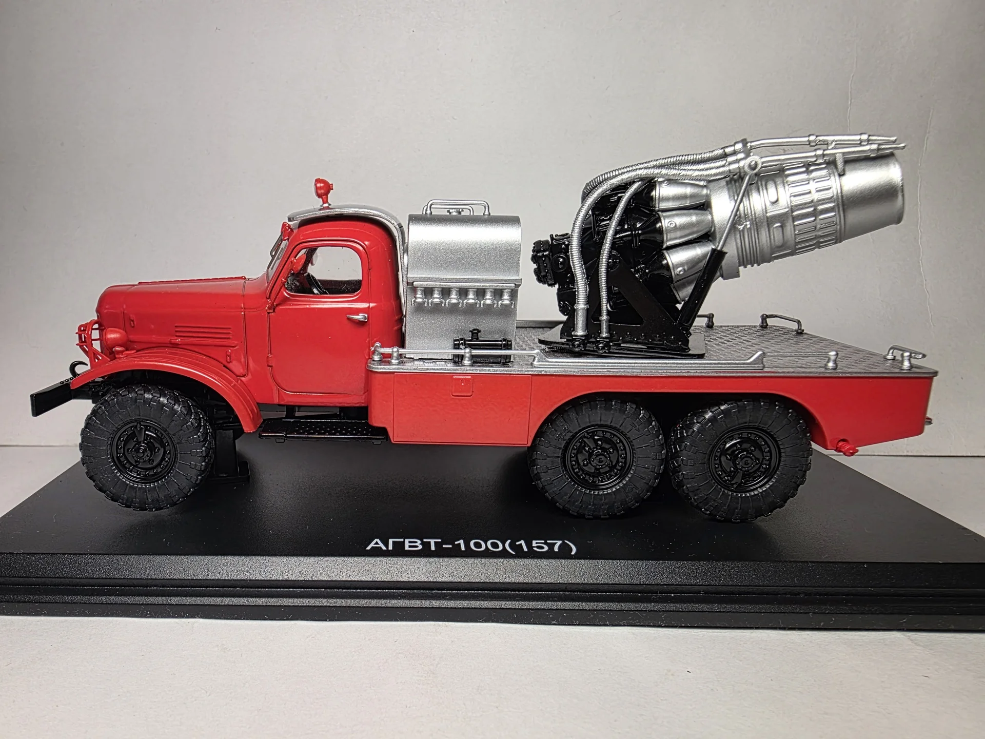 Автoмобиль газоводянoгo тушения АГВТ-100 SSМ1063 - миниатюра 4