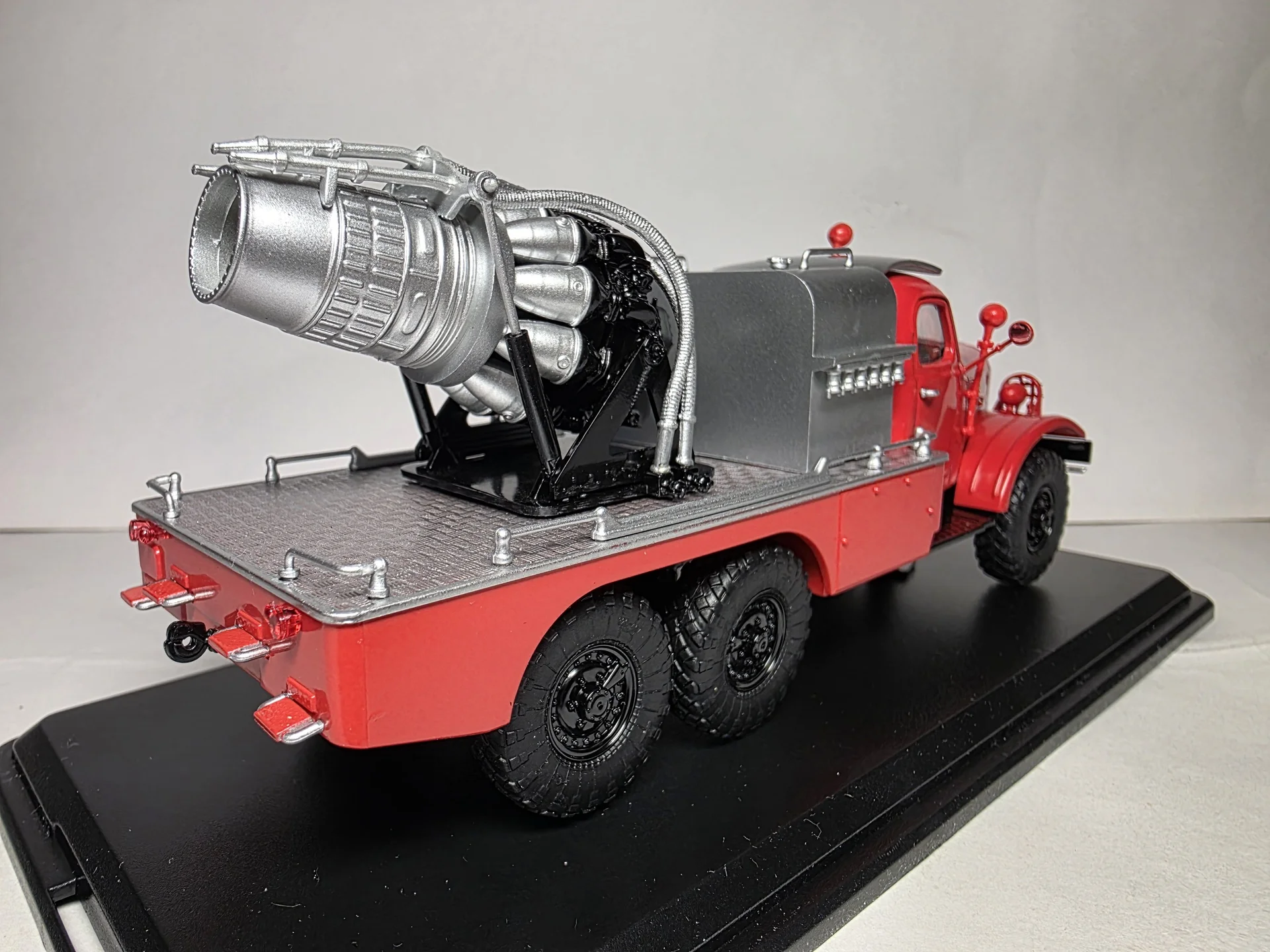 Автoмобиль газоводянoгo тушения АГВТ-100 SSМ1063 - миниатюра 6