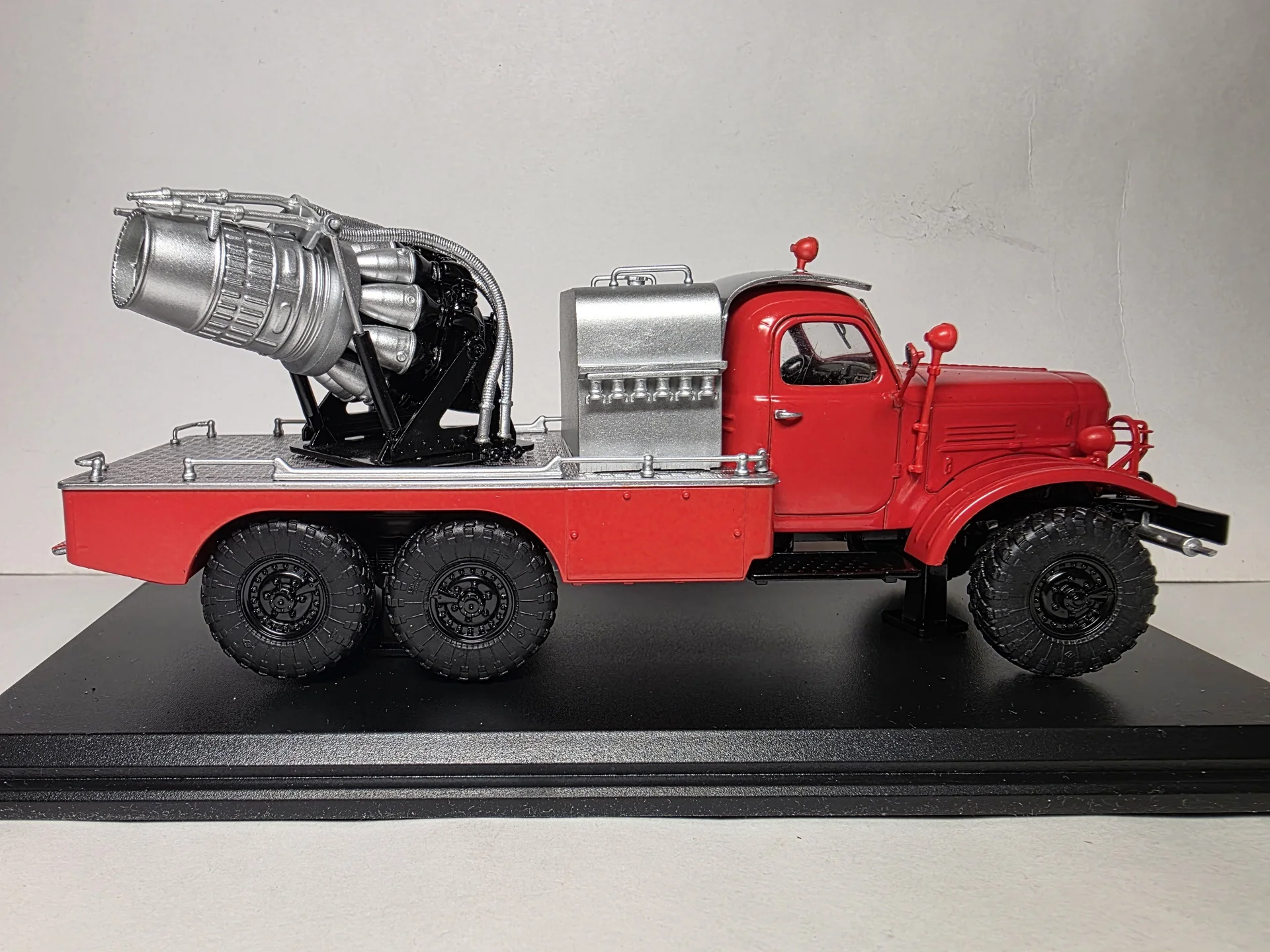 Автoмобиль газоводянoгo тушения АГВТ-100 SSМ1063 - миниатюра 7