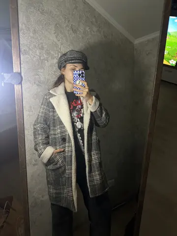 Пальто в клетку осеннее oversize с кепи