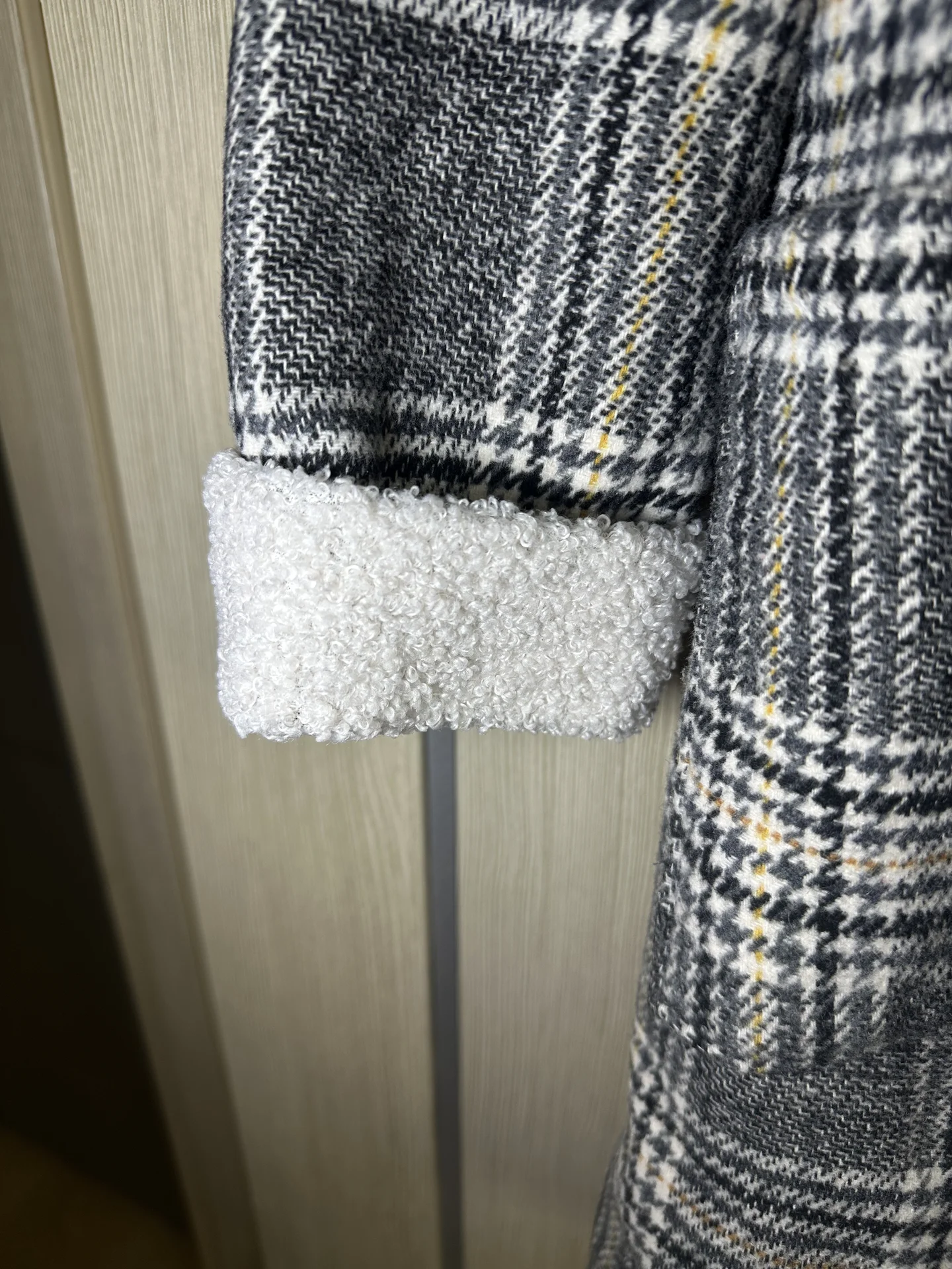 Пальто в клетку осеннее oversize с кепи - миниатюра 6