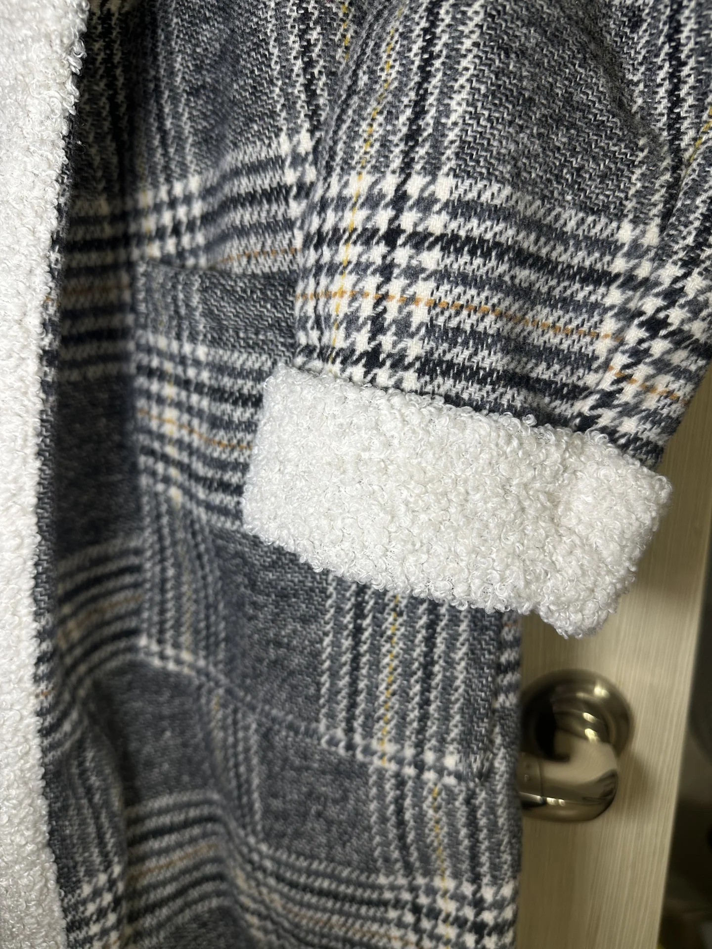 Пальто в клетку осеннее oversize с кепи - миниатюра 7