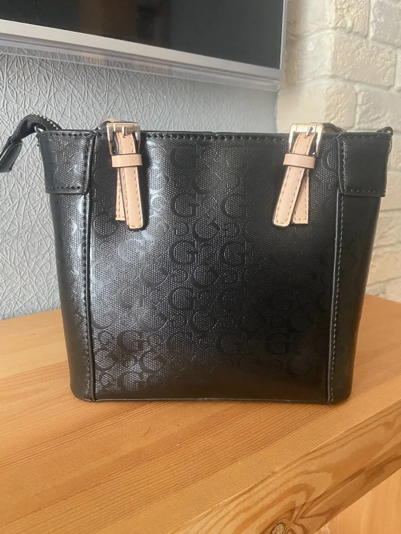 Сумка женская Guess мини черная новая с бирками - миниатюра 4