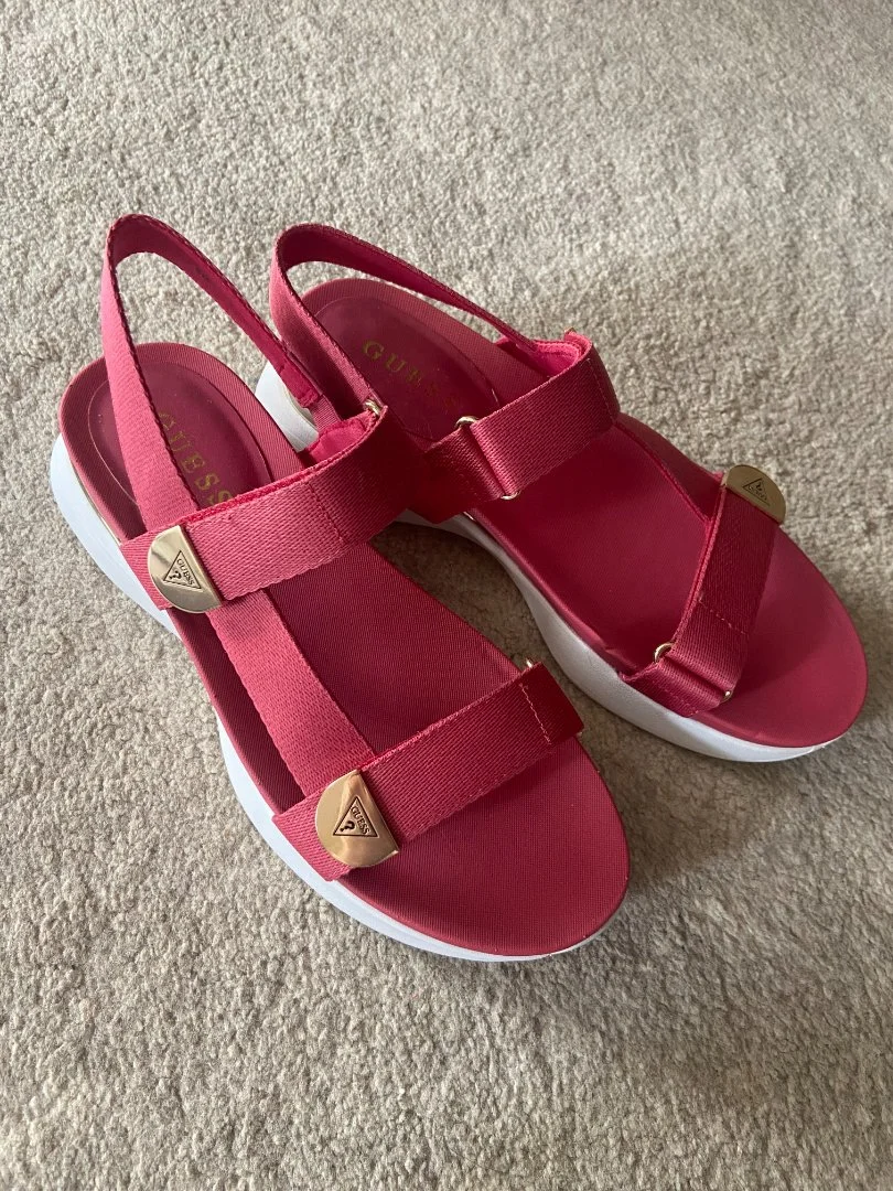 Сандалии босоножки женские Guess 39-40 розовые новые - миниатюра 2