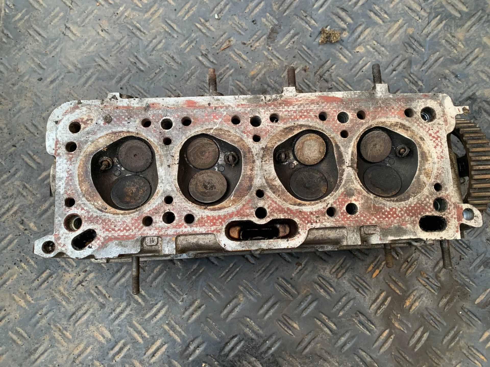 Головка блока Mitsubishi Colt 91 год - миниатюра 2