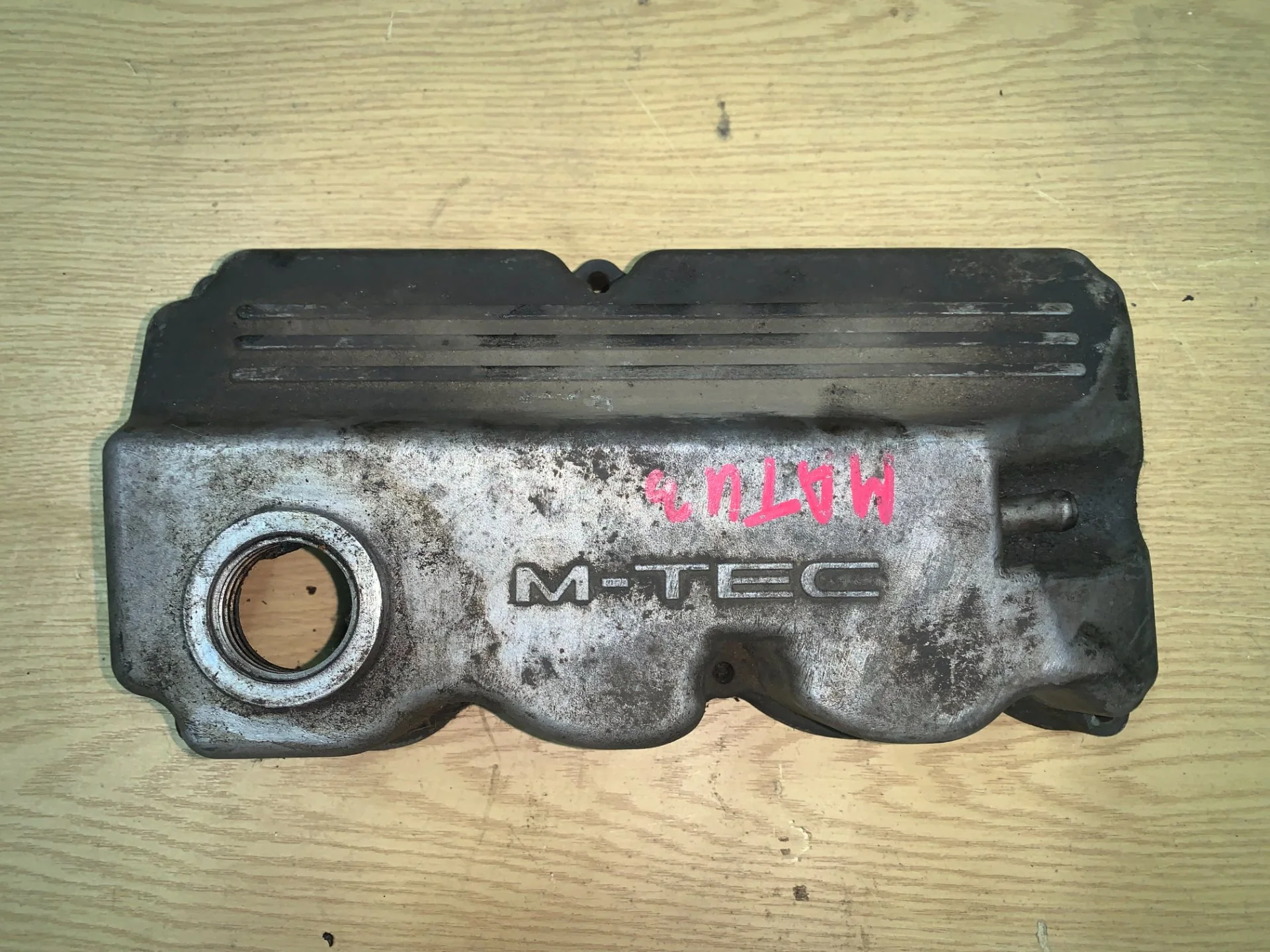 Клапанная крышка Daewoo Matiz 0.8 - изображение 1