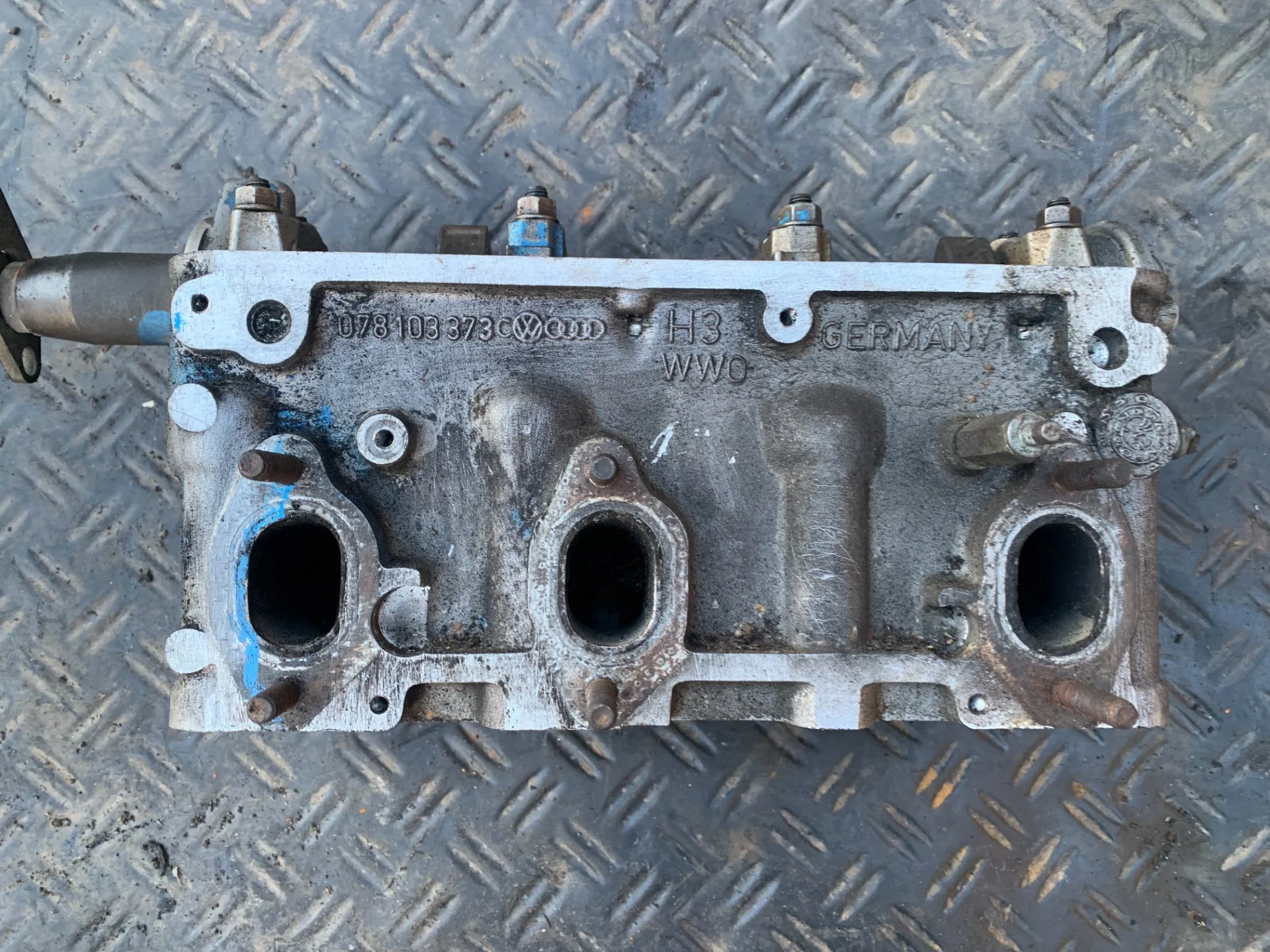Головка блока Audi 100 C4 2.6 - миниатюра 2