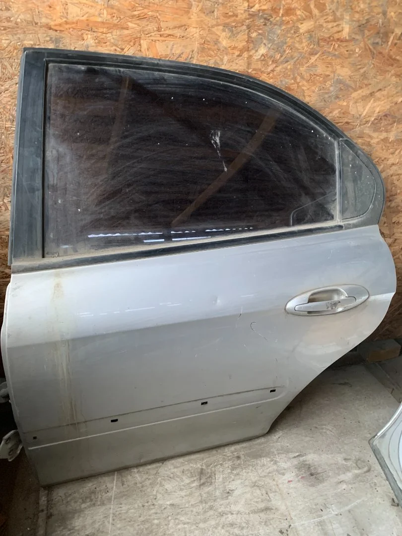 Дверь задняя левая Hyundai Sonata 2000 год