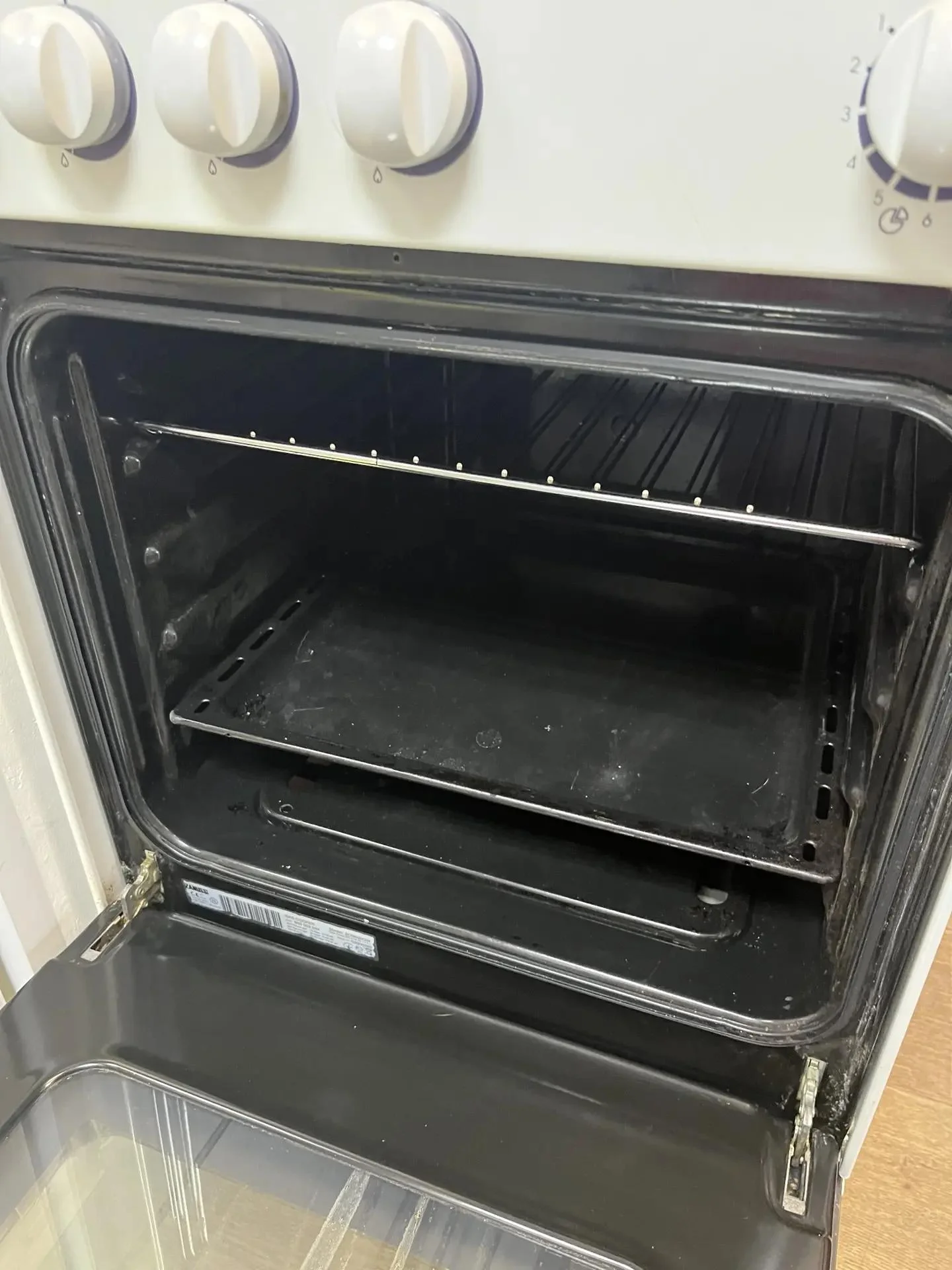 Газовая плита Zanussi ZCG560GW - миниатюра 3