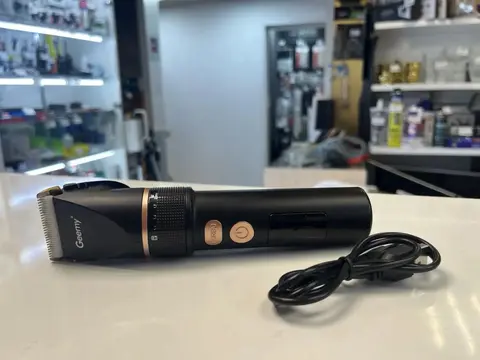 Машинка для стрижки Geemy GM-6609 (черный/золотистый)