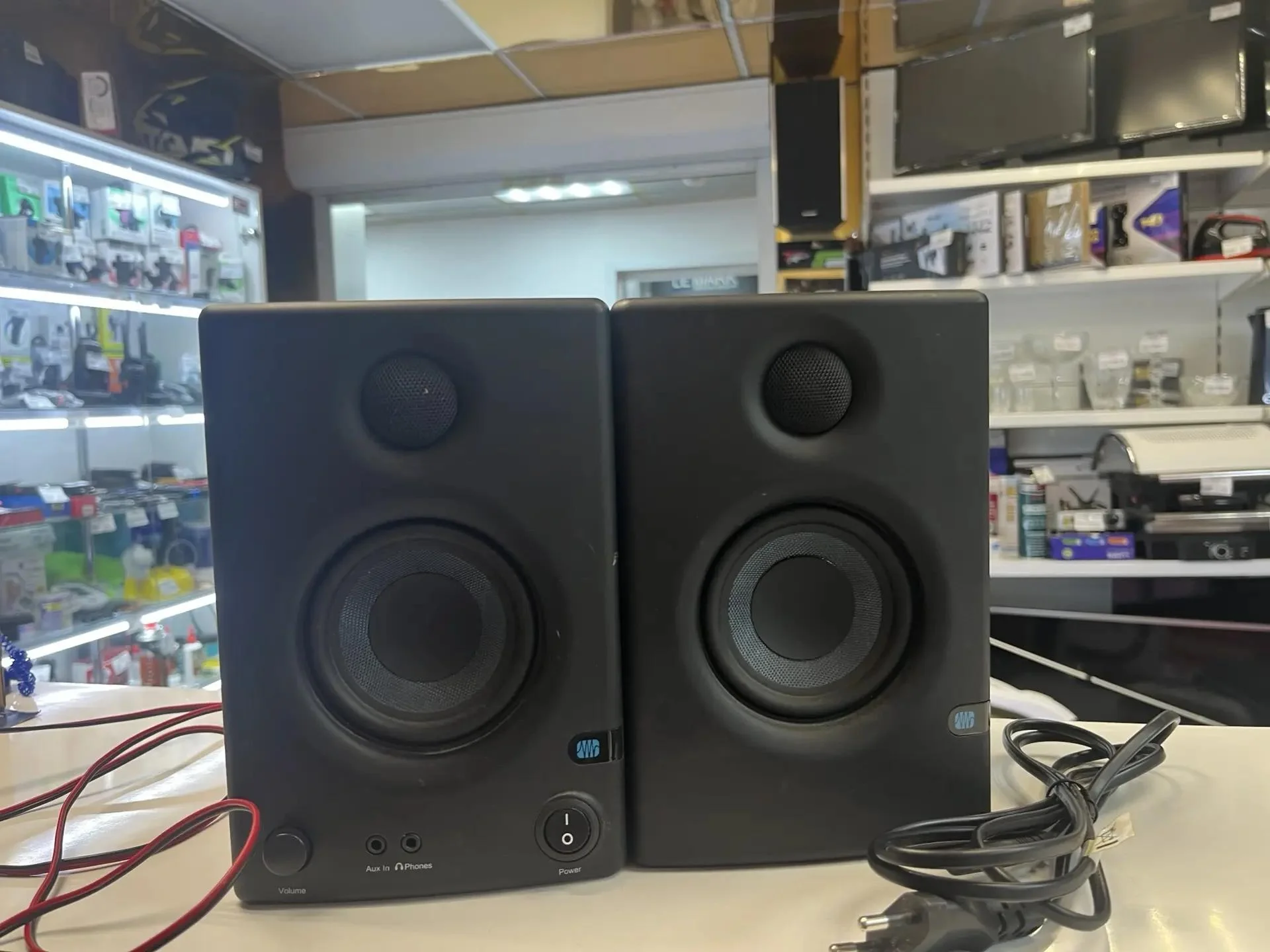 Студийные мониторы PreSonus Eris E3.5 BT - изображение 1