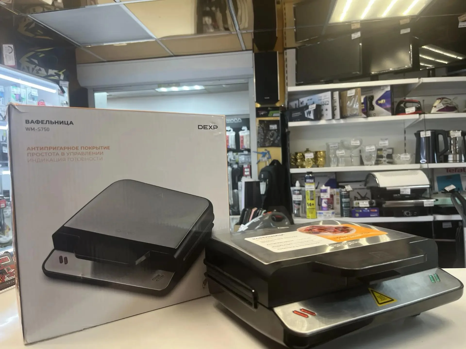 Вафельница Dexp WM-S750 - изображение 1