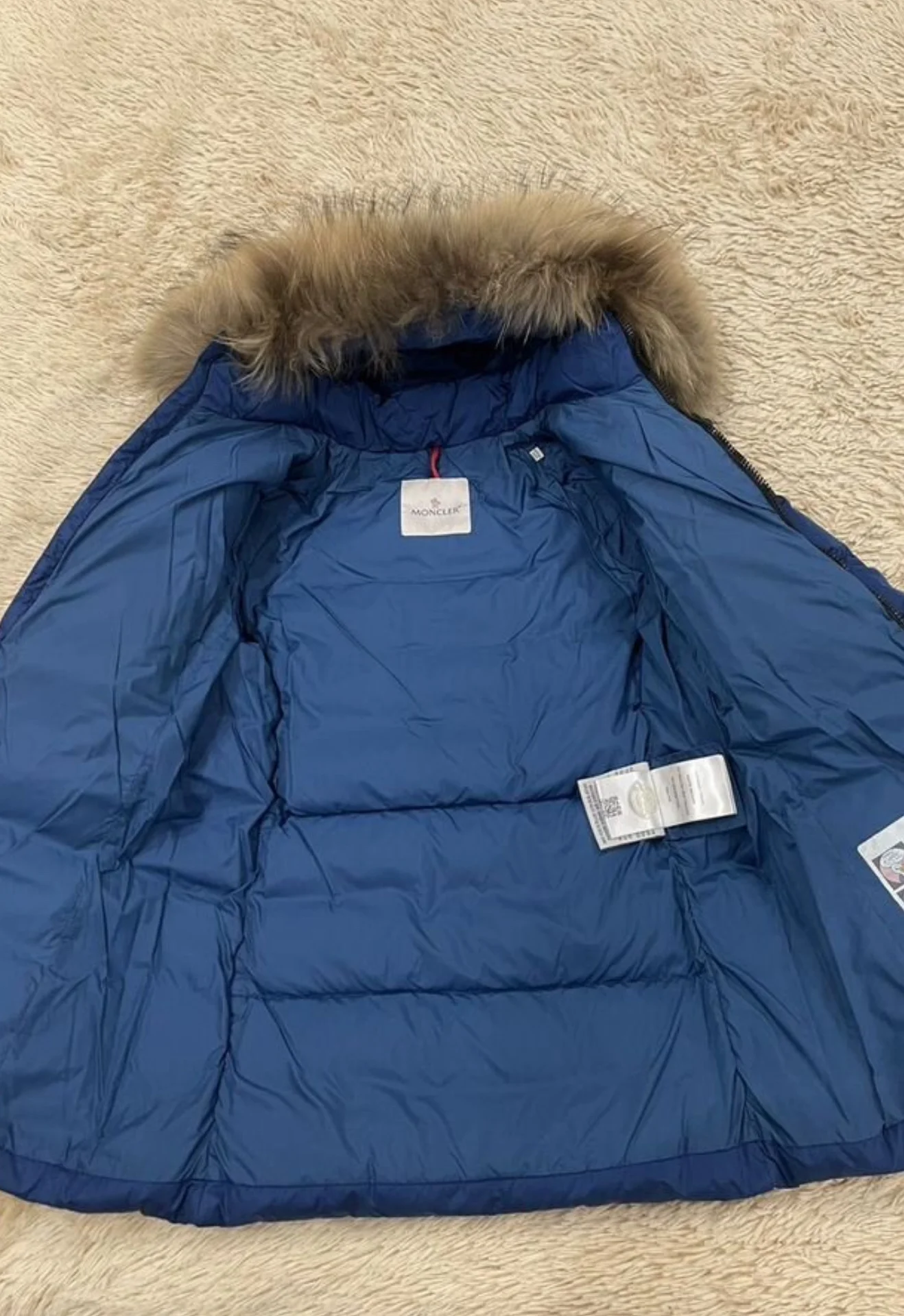 Пуховик зимний  Moncler на девочку р 164 - миниатюра 6