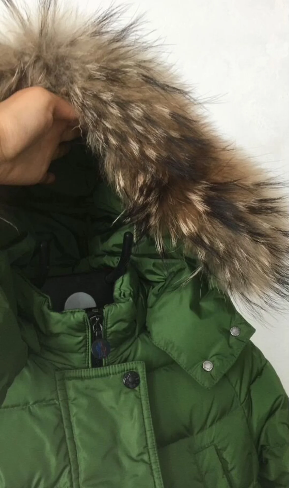 Пуховик Moncler на девочку р 140 - миниатюра 3