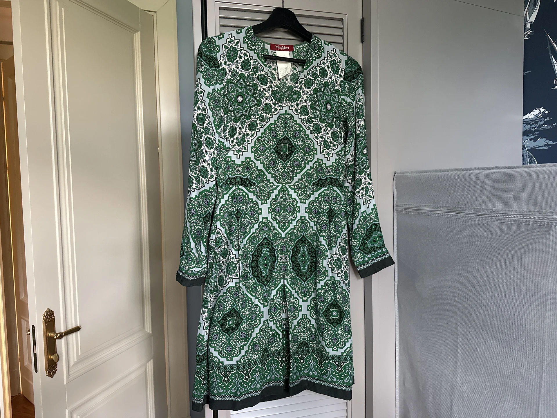 Weekend Max Mara платье шелковое р38 (S/М) - изображение 1