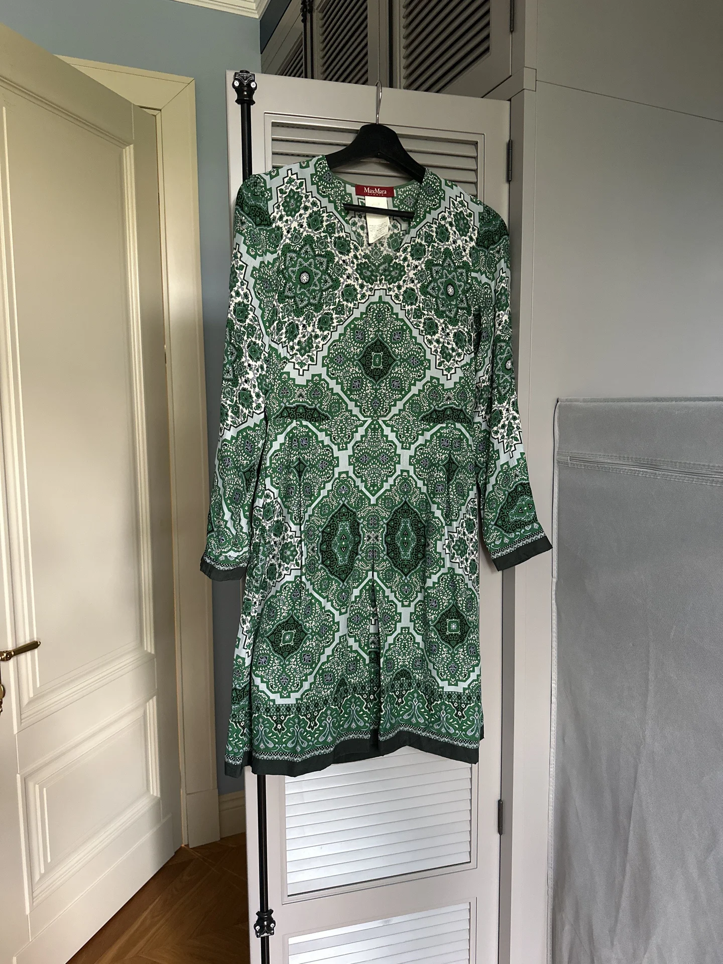 Weekend Max Mara платье шелковое р38 (S/М) - миниатюра 2