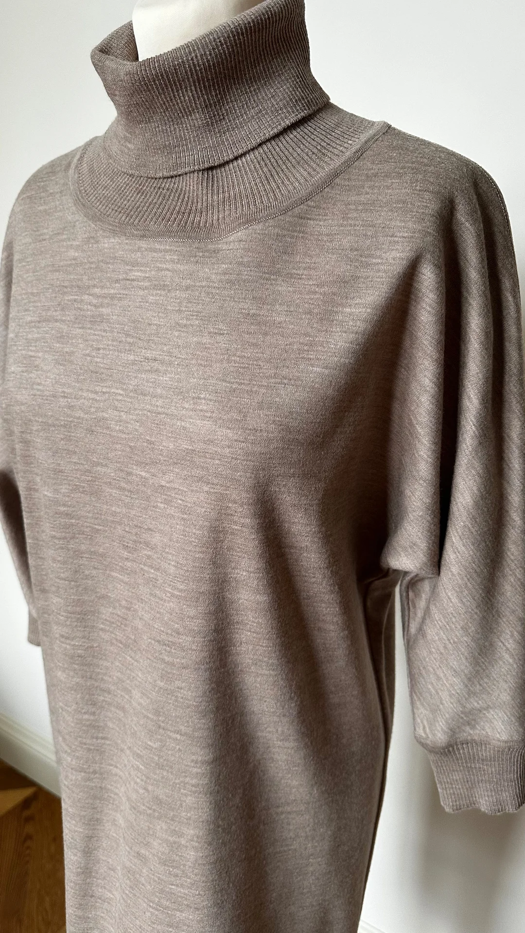 Max Mara платье из шерсти р38 - миниатюра 2