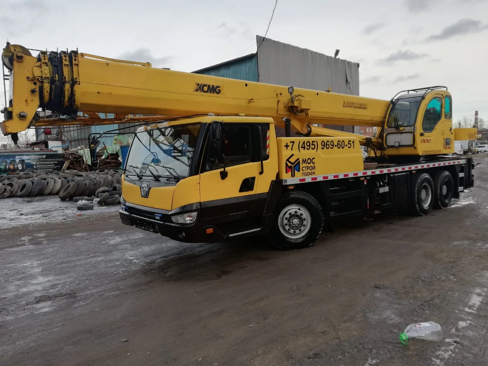 АРЕНДА АВТОКРАНА XCMG 25 ТОНН / 40 М СТРЕЛА + 9 М ГУСЕК - миниатюра 3