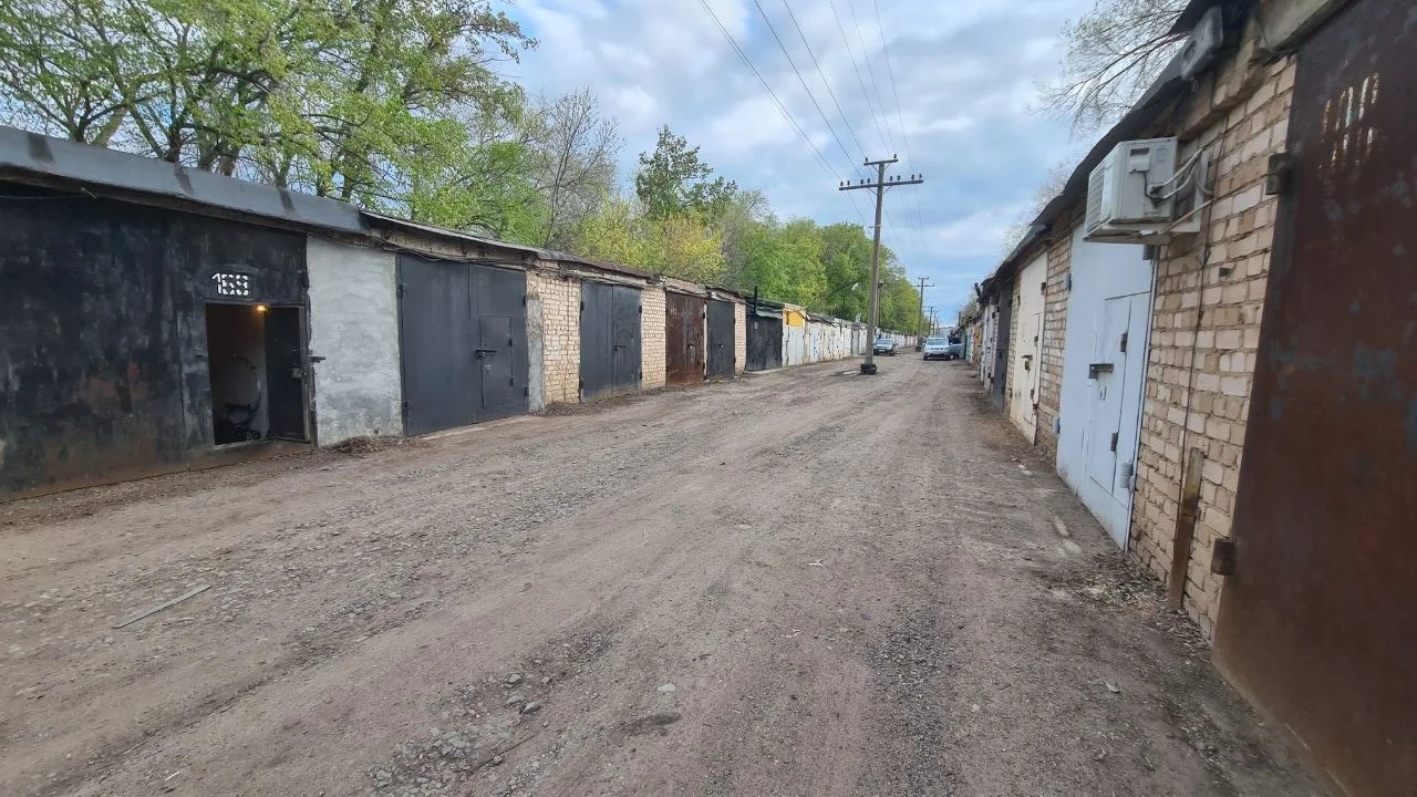 Сухой кирпичный гараж, 34кв.м, Оренбург - миниатюра 3
