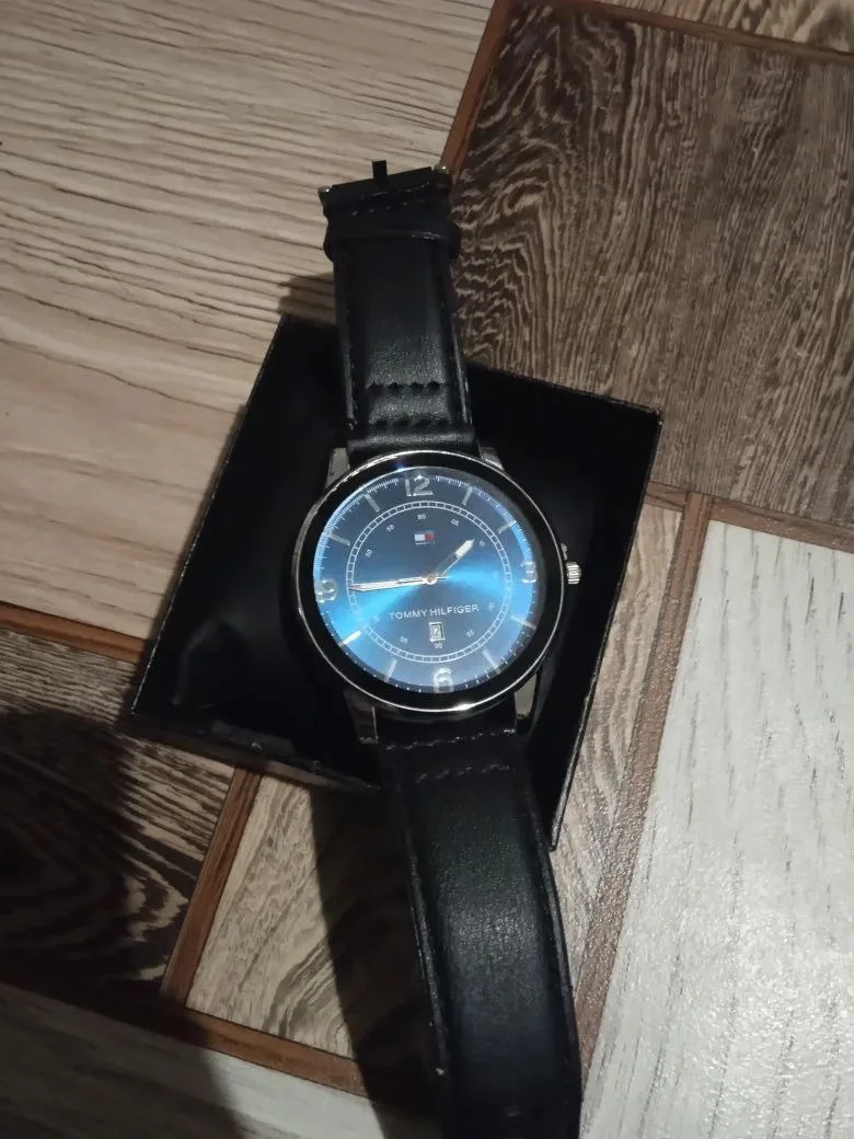 Наручные часы Tommy Hilfiger - миниатюра 2