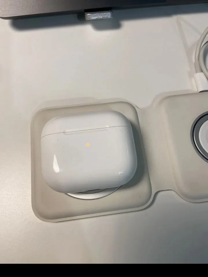 Apple Magsafe Duo Charger