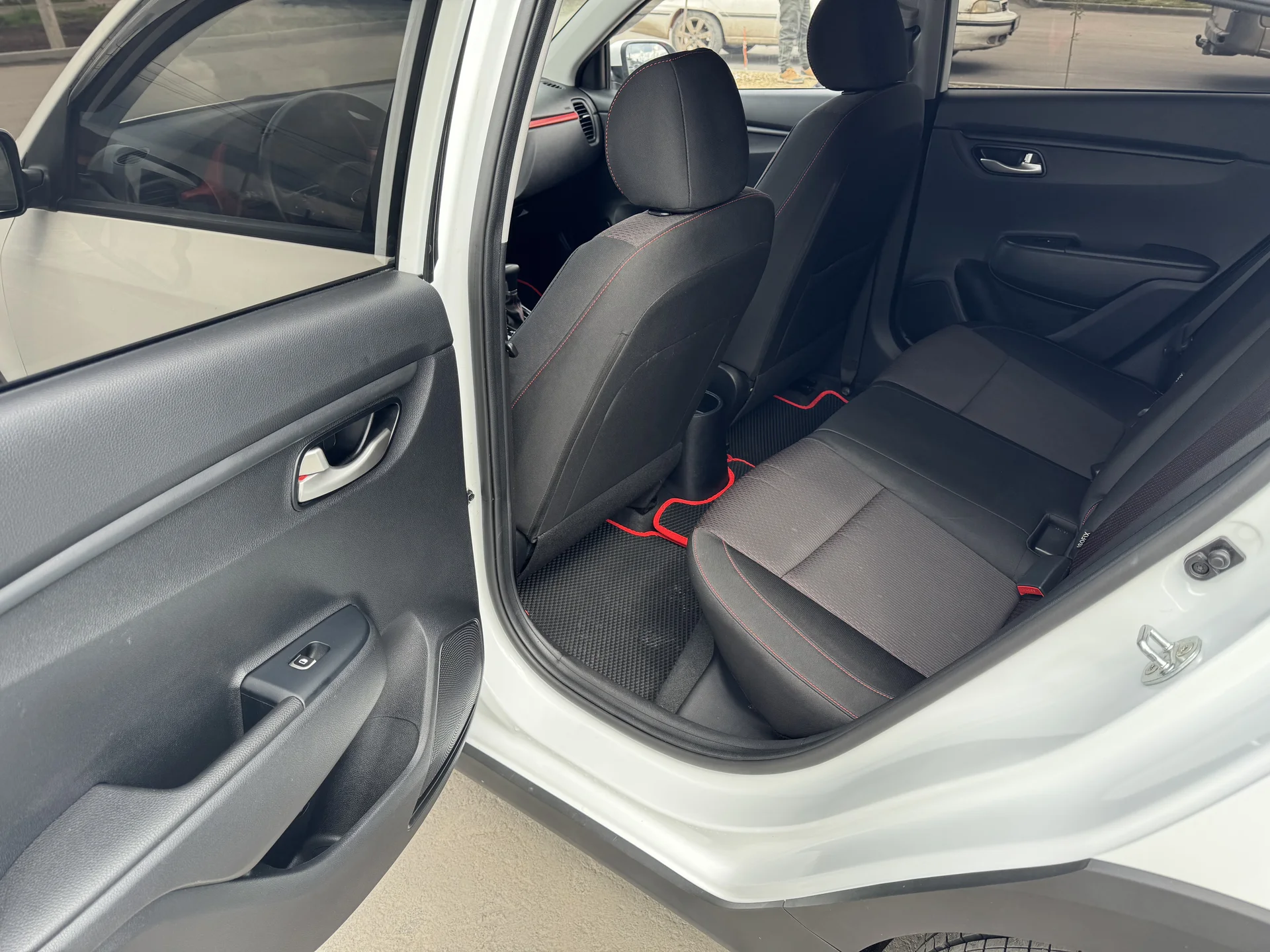 KIA Rio X, 2021 года - миниатюра 3