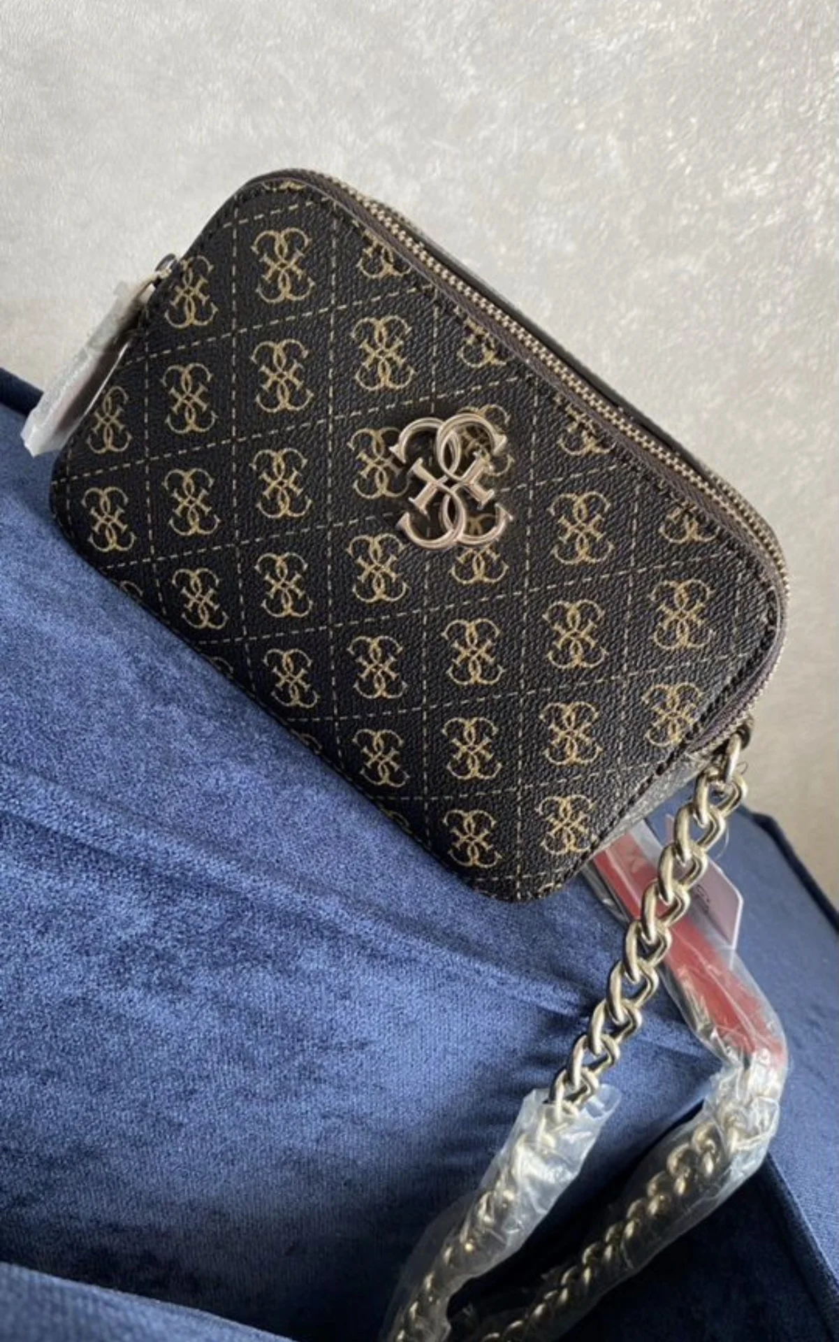 Сумки рюкзаки guess оригинал - миниатюра 2