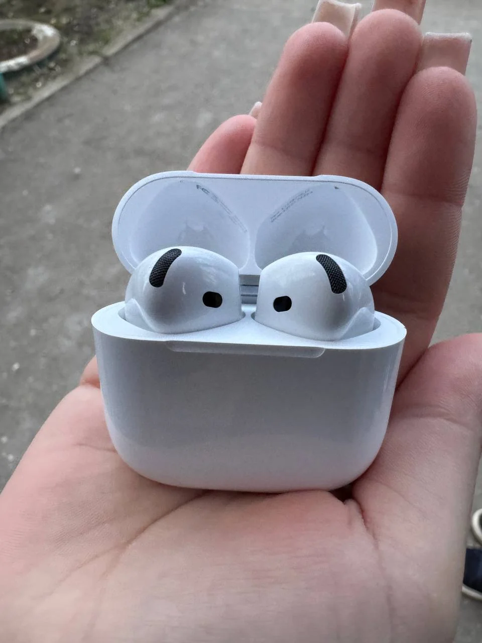 AirPods 4 - миниатюра 2
