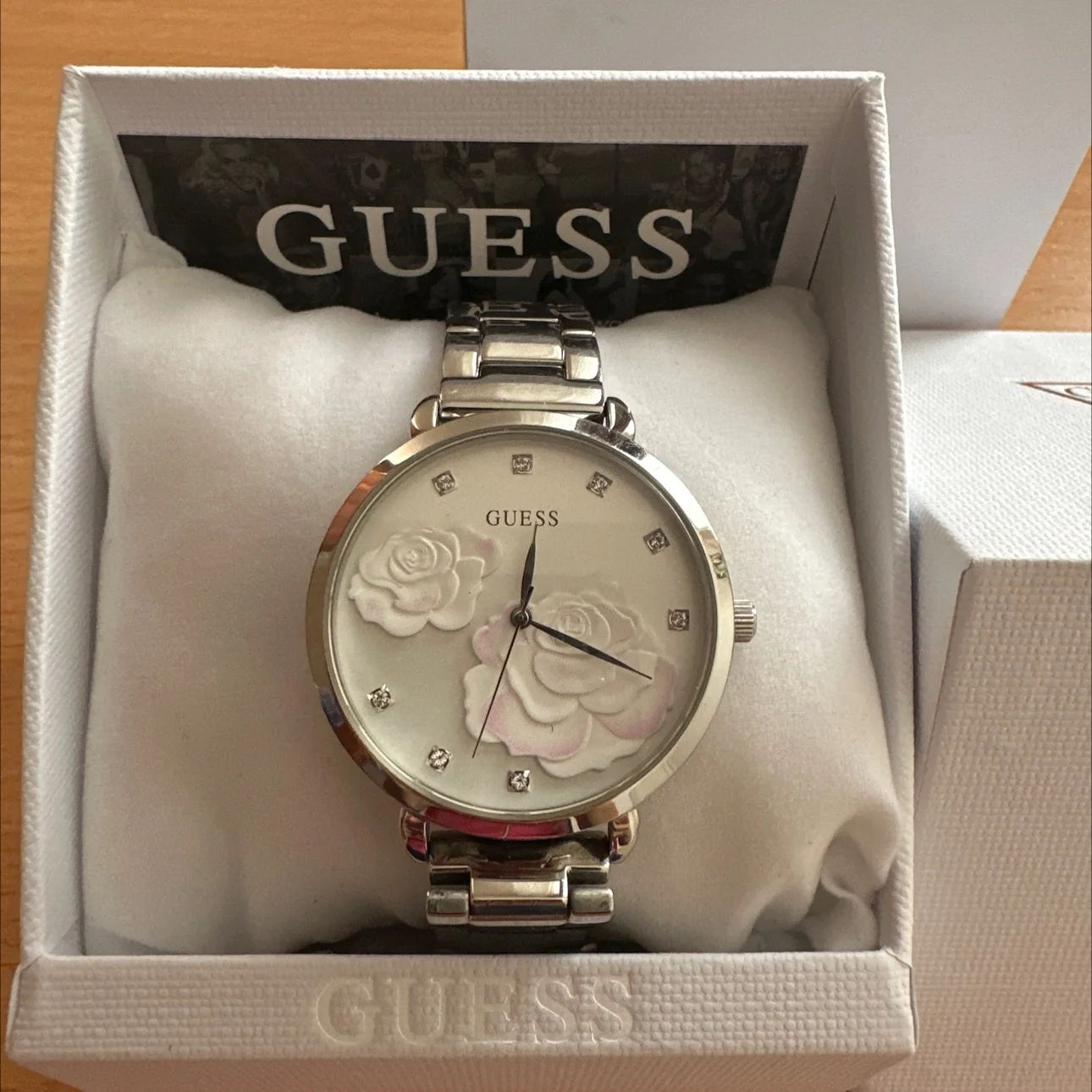 Женские Часы Guess - миниатюра 2