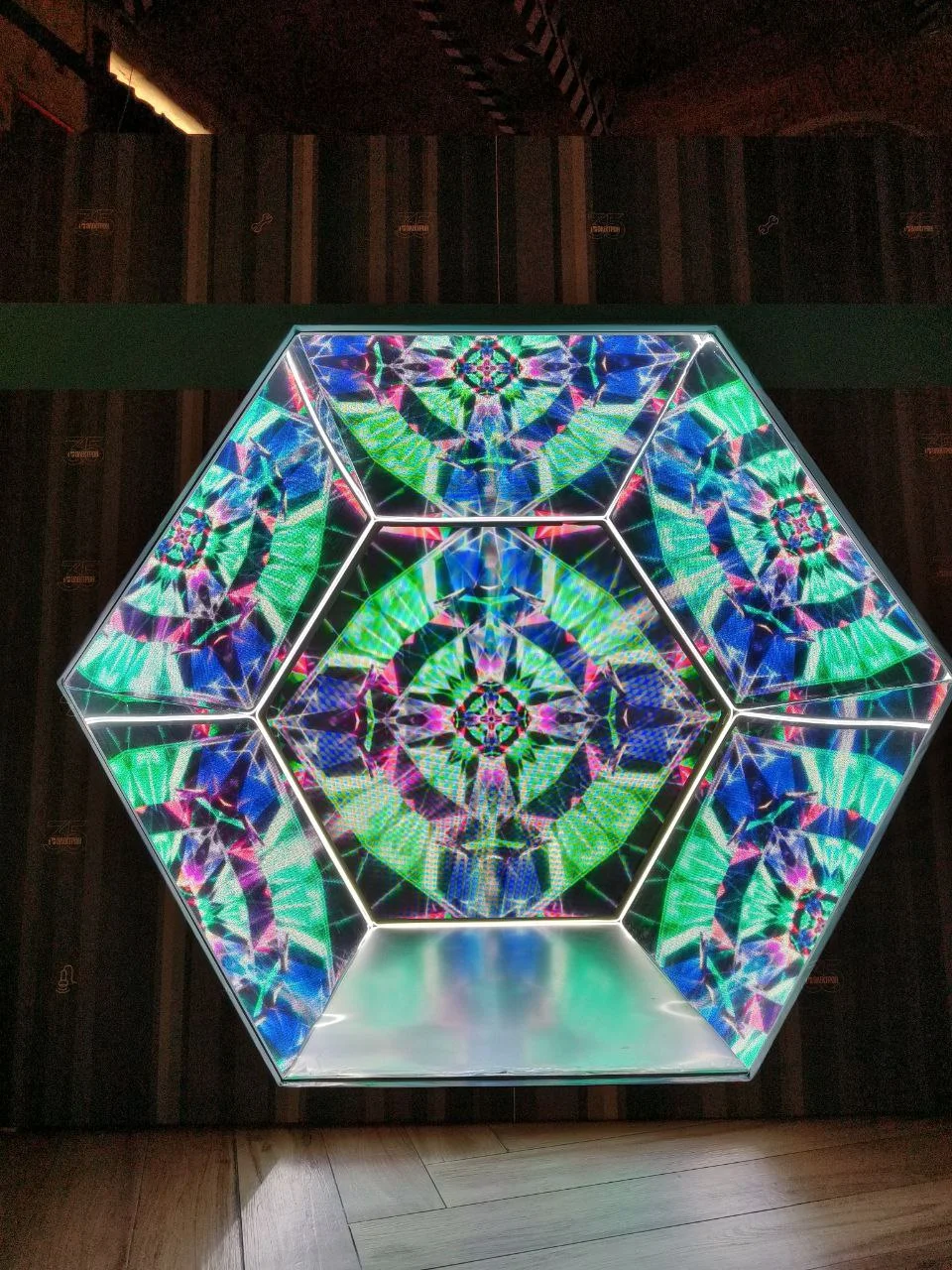 LED Калейдоскоп с каше - миниатюра 8