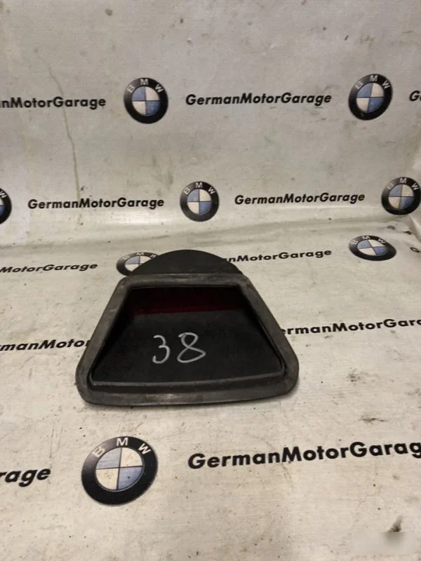 Фонарь задний BMW 7 E38 - изображение 1