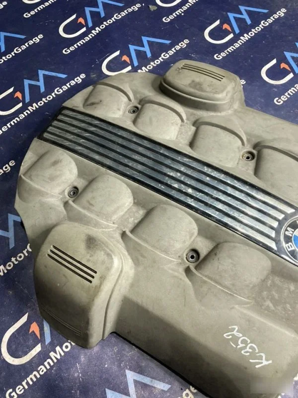 Крышка ДВС BMW 5 E60 N62B44 - миниатюра 2